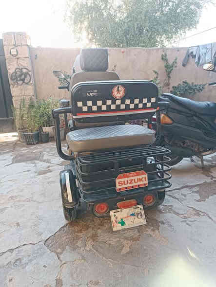 دراجه شحن البيع شغاله كل نقص مابيها بطاريات ضعيفات يعني ابيع بدون بطاريات مكاني ديالى موجود توصيل الحد بغداد بكروة
