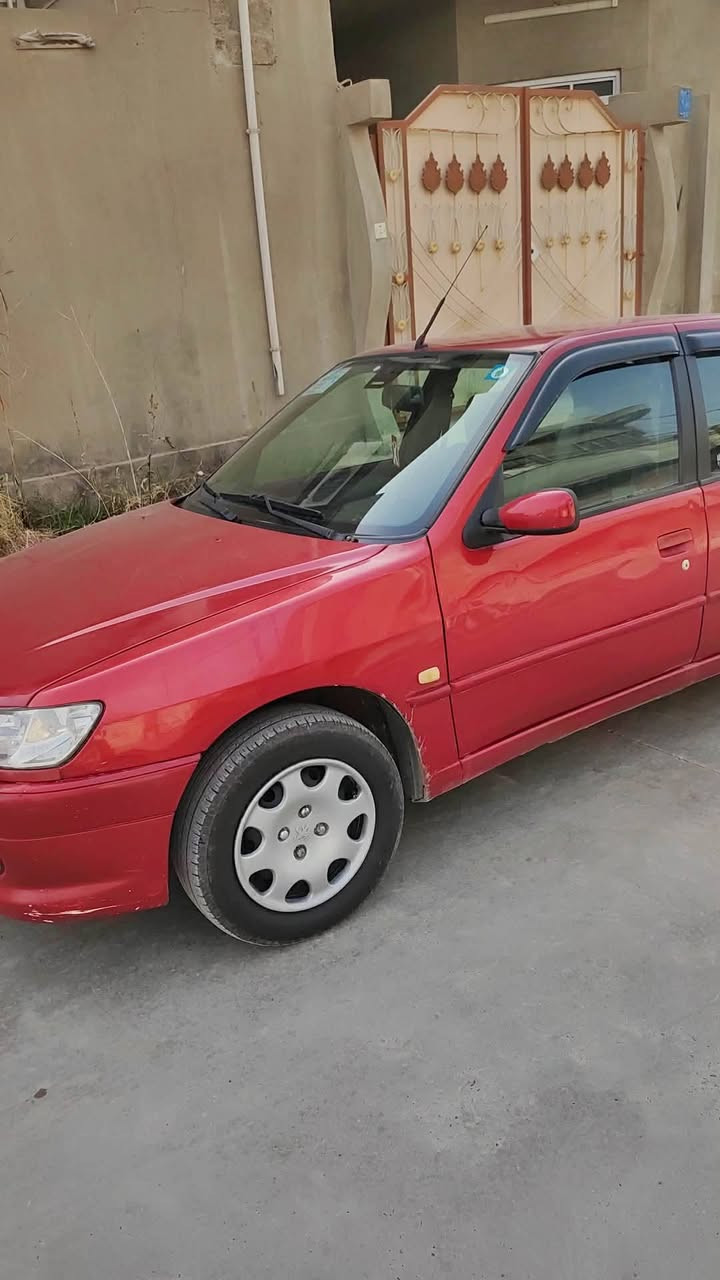 السلام عليكم
بيجو 2002.   306
محرك وكير شرط سيارة مكفولة من الحوادث والضرر سقف مطوز جمالية وصندوق داخل جديد سيارة خير من الله مال بيت رقم بغداد مشروع وطني اتريد تحويل او وكالة شرط طخم تايرات جديد باتري جديد اتراي وين ماتريد كابون  السعر 49 مكان السيارة موصل للستفسار ***********
