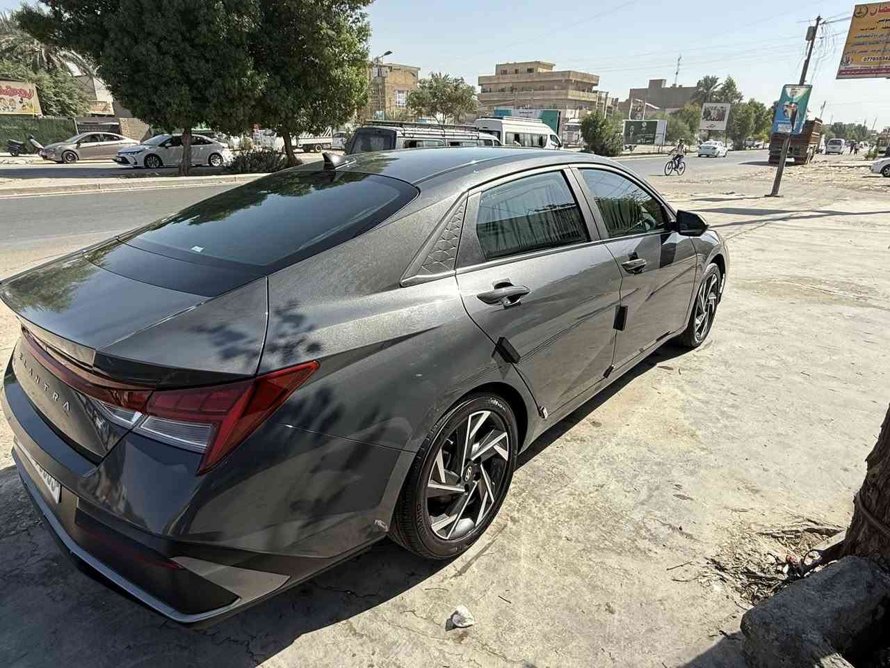 السلام عليكم 
رقمممم مميز 

مكفوووووولة من الصبغ والسونار موجود وين تحب تفحصهة
معوقين باسمي 
بغداد 
سيارة موديل2024 كامل المواصفات شنو تريدة موجود من قيادة الية شاشة دجدل شاشة كبيرة مانع انزلاق رادارات 5 سستم كامل كامرة قلابة 
السيارة مماشية وبدون حادث وكالة بدون ايرباك  بغداد باسمي للبيع *********** الشراي يراسل او يتصل مكفووووولة مكفوووووووولة
