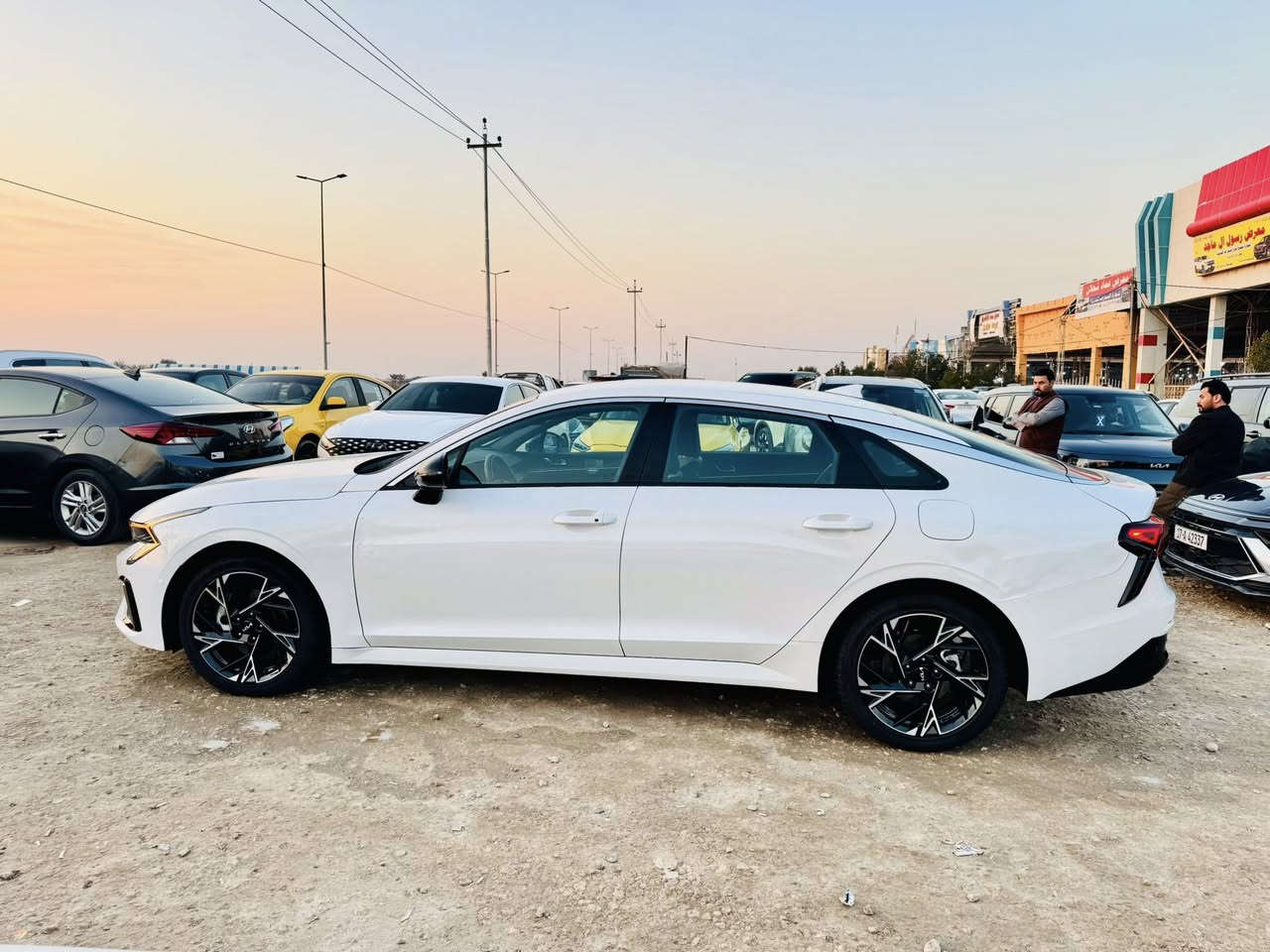 كي فايف 

موديل 2025امريكي
مرقم شهداء مثنئ 
حجم محرك 2500
المسافه المقطوعه (1)الف فقط زيرو
 ضرر فقط بارد بجاملغ وصبغ  البنيد فقط
السعر 207$وبيه مجال
العنوان الرميثه معرض اثير الجياشي 
واتساب او الاتصال. ***********
