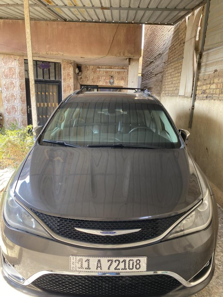 السلام عليكم عندي كرايسلر باسفيك 2020 مكينه كير حدادي تبريد خير من الله السياره لمتد فول موصفات كله شغاله السياره كفاله من صبغ او ضرر حادثه غرق بس كله شغاله من الكهربأيت السعر 178 او بيه مجال مكاني حله ***********
