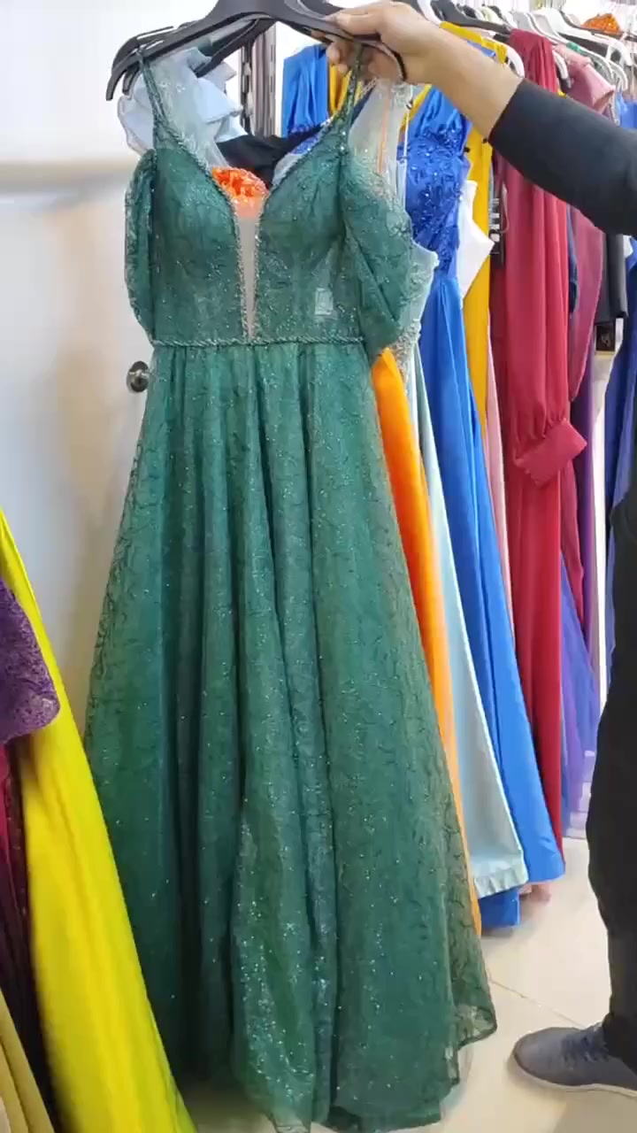 ✨️شروة فساتين سهره
✨️ قطعه تقيله العدد 150قطعه 
✨️سعر 13💲دولار
🌟للحجز والاستفسار على الوتس👇
+905377654036


**إذا كنت صاحب هذا الإعلان وتريد حذفه لأي سبب، رجاءا أرسل رسالة إلى الدعم الفني**