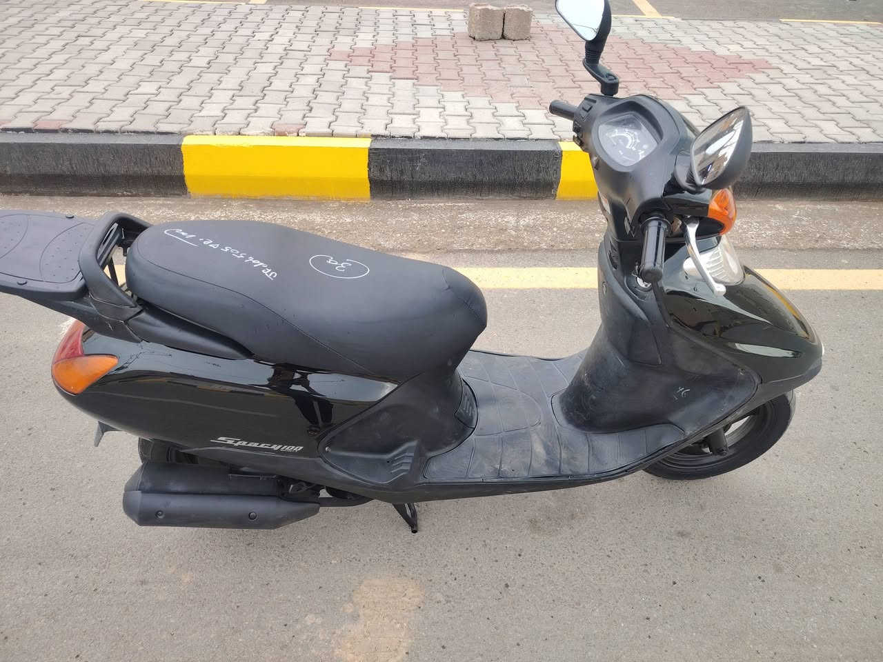 السلام عليكم اسبيسي ياباني لبيع كفرات اصليه يابانني كهربايات كله شغاله سلف هندر دراجه كامله شلعه معدل فول قفل جنطه قفل ستيرن كله شغال اي نقص ما بيه العنوان كوت لستفسار الاتصال عله الآقام ***********
