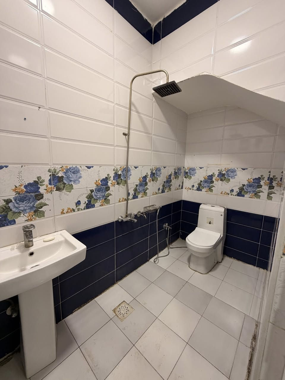 للايجار في السيدية لدى  مكتب الاعتماد الهندسي للعقار
——————————————
#بيت مساحة 50م يحتوي على 

3غرف نوم وصالة 

مطبخ خدمات 
———————————-
للاستفسار:***********📞
