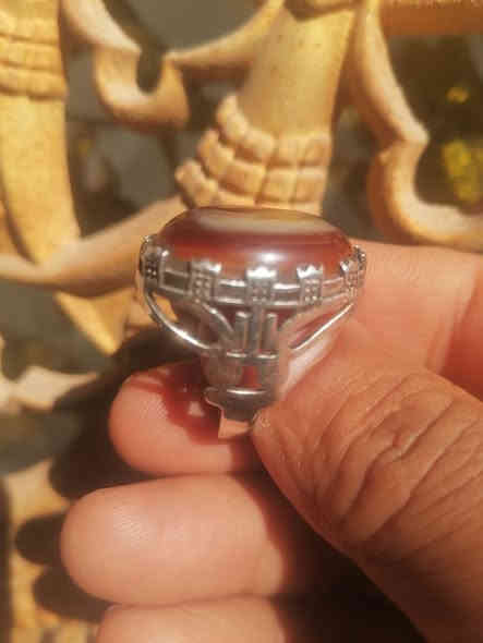 خاتم سليماني مصور صورة بنت قطعه خشنه سعر 75 مكان كربلاء ***********
