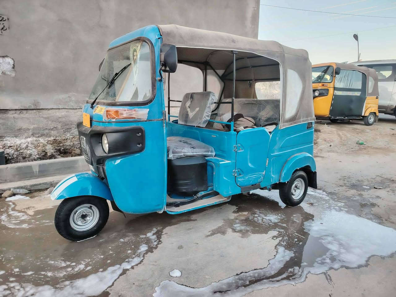 سلام عليكم تكتك للبيع مضلع 22شهر 11كفالة عامه مكاني رفاعي ***********
