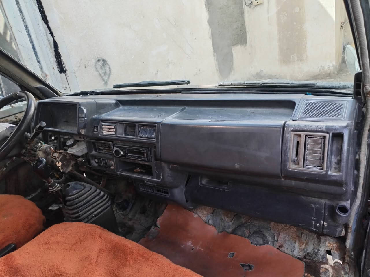 سلام عليكم
كيه بسته مديل٩٣سياره حلوه كير ومكينه وكسن جديد 
شواصي مكفوله سياره بسمي  سعر ١٩وبيه مجال حك جيه 
مكاني ناصريه مركز أنه مكلف بل نشر لا تراسل ما ارد 
وهاذ رقم راعيه تصل وتتدل رقم ***********وهاذ رقم ثاني
*********** وإذ اكو مراوس ٧راكب مديل قديم ماكو شكال
