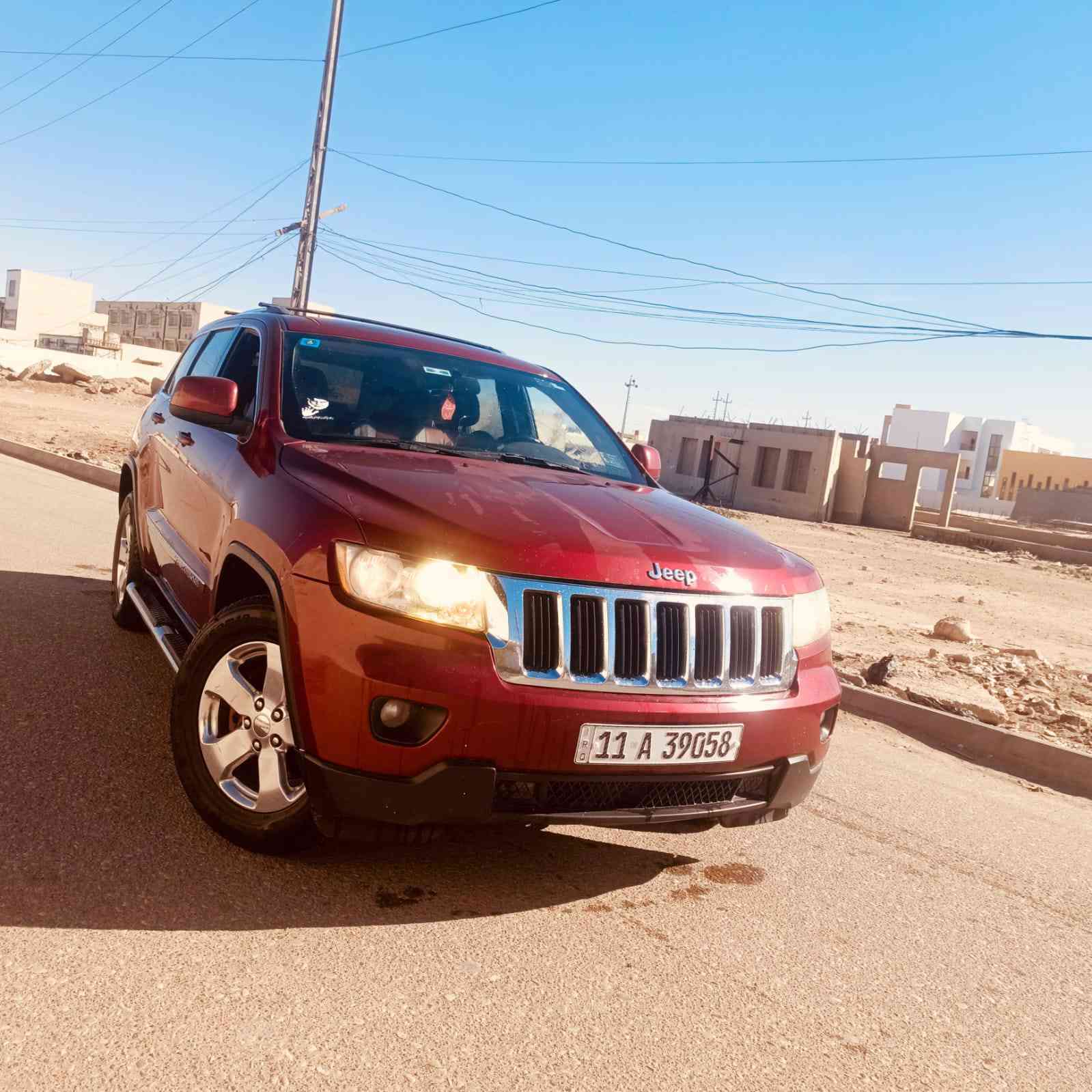 جيب ١٢،بغداد،بسمي،***********،بنيدر وباب خلفي صبغ،جاهزه من كلشي اتصل ودلل،
