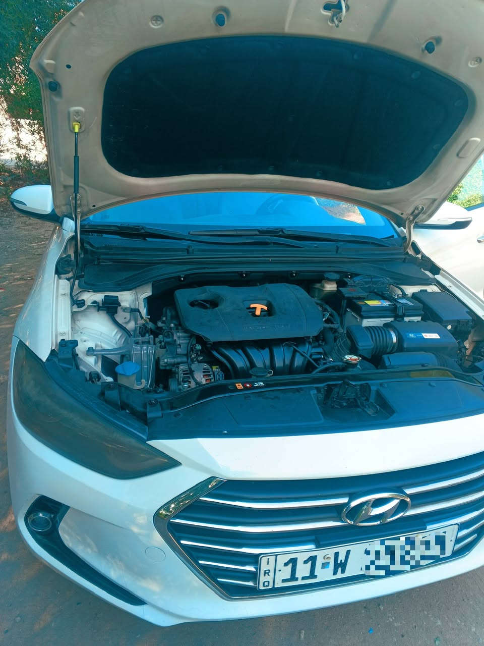 النترا خليجي موديل 16 شكل الجديد
سياره فول فتحه اشاير بلمري
عده البصمه 
ماشيه 135
رقم بغداد انكليزي 
مكفوله محرك 2000 
تبريد 
تدفئه

مكاني بغداد سيديه

 السعر145 بيها مجال بسيط 
الاتصال ***********
