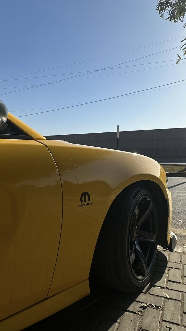 السلام عليكم ..
جارجر دايتونا
موديل ٢٠١٧
محرك٥٧٠٠
المواصفات 1/1 شنو بالك بيه
رادار امامي
رادار جانبي
مري قلاب +تعتيم
فتحة سقف
حساس خلفي
شاشه كار بلي
شفتات ستيرن 
سستم صوت الباين +دمام بلجنطة بلاد
كشنات  حضن خزن ميموري
تدفئه تبريد كشنات
سوبر تراك باك
ستيرن كهرباك 
داخل كنتارا وجلد 
ويل كب نجمه
كت اضافات خارجية كامل
كزوز موبار وعليه بوابات كتم وعليه كت اوف
قماره اسود بلاد + ستيكرات دايتونا
لايت متغير +عدسات Q5
ماشيه 84 ميل 
ادامه كامله علسياره من بلكات وفيت بم وباتري وتبريد
وصدر +برمجه 
رقم  بغداد انكليزي 
السياره قطعه وحدة صبغ بدون ايرباك 
السعر 215$
وصور الحادث موجودة
***********
مكان السياره بغداد نفق الشرطة
