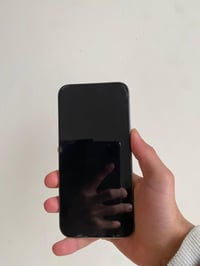 ايفون ١٥ برو ماكس • تيتانيوم • ملحقاته كاملة