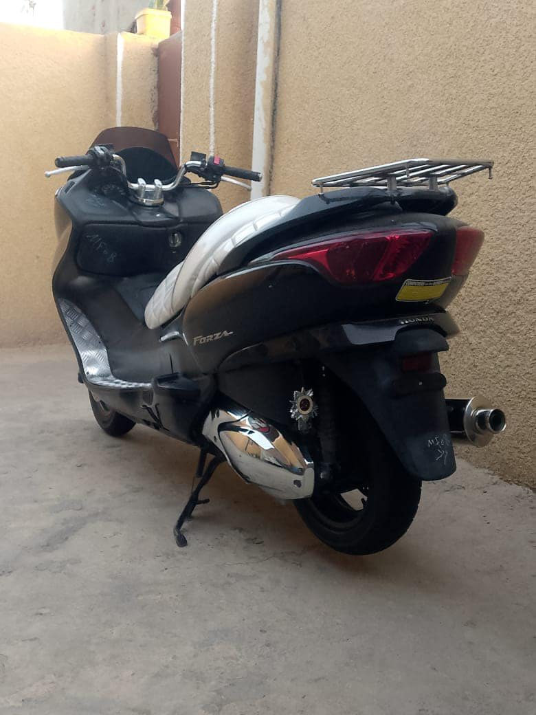 سلام عليكم فورزه 0/8 كغاله دراجه خير من الله كلشي شغال  المكان ناحيه الوحده قرب مجمع بسمايه ✅ 
***********
