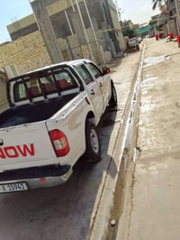 كنو 12 للبيع سياره نضيفه كلش بس بيها خيط بخار قليل كلش  07812003470