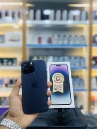 ايفون 14برو ماكس ذاكره 256 بطاريه84 يعني جديد نضافه ميه بل ميه وتر برو...