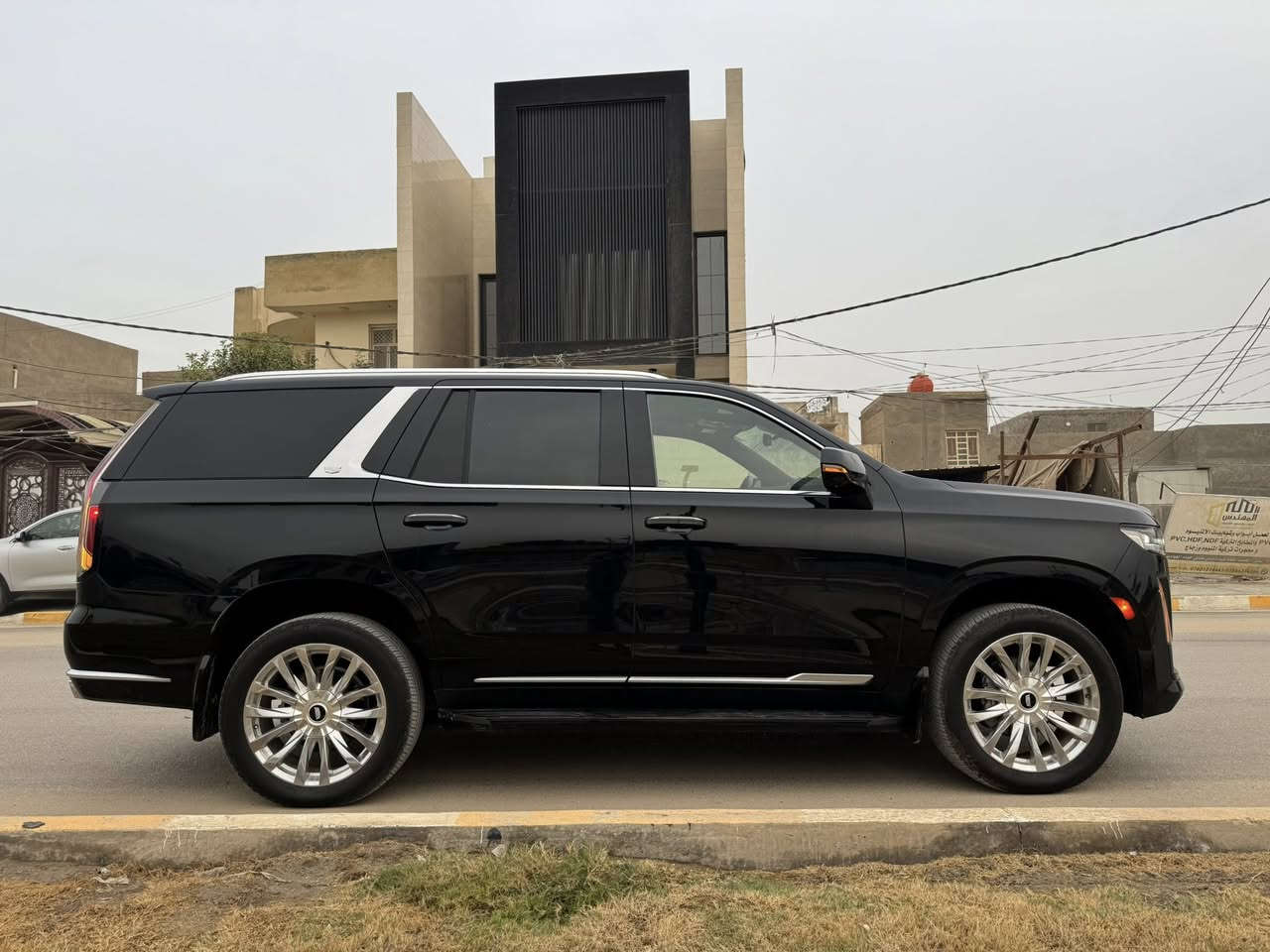 تحيه طيبه للجميع
للبيع كاديلاك 2023 بدون رقم وارد امريكي 

الضرر ( امامي تبديل دعاميه وبارد جاملغ ) 

ماشيه ٩ الف فقط 

مواصفات لكجري بريميوم 

جاهزه مابيها اي نقص 

اكثر استفسار متوفر واتساب 

***********

***********
