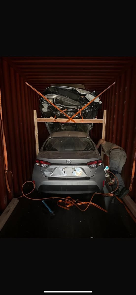 كورلا 2024
ماشيه 38 الف 
حداديه تبريد كله جديد 
حادثه بدون يربالك و شوصي 
رقم بصره حره 
سياره جديده 
سعره 150 وبيه مجال 
رقم ***********
