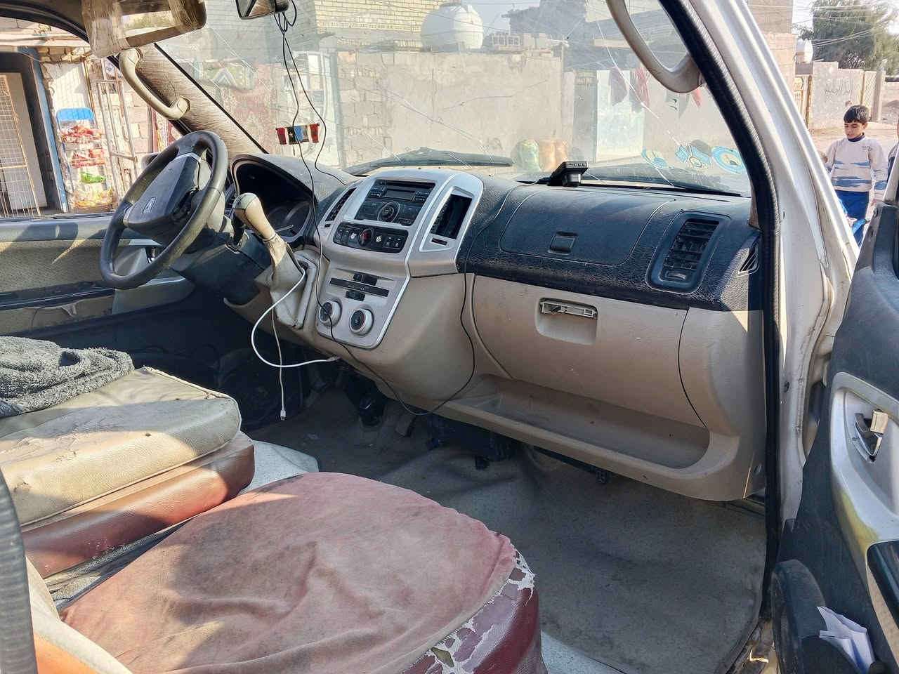 السلام عليكم كيه جنبي للبيع 2014سياره حره بس راعيه ماندله السعر 33وبيه مجال بصيط صدره شويه تعبان
