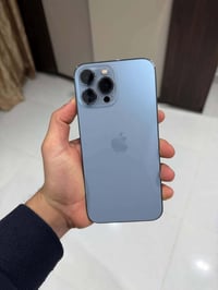 13 برو ماكس  ذاكره 256  بطاريه 100 مبدلة وكاله ومبدل شاشه شرط مال تقصي...