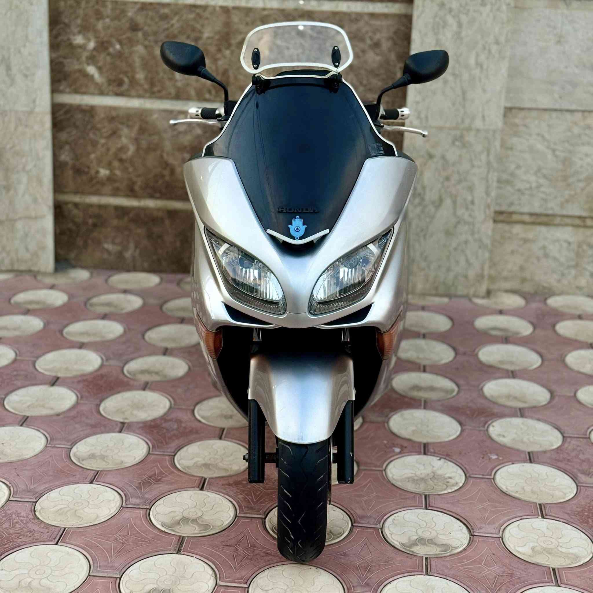 صبحكم الله بل خير ❤️
فورزه 0/9 دراجه رمبه  كفاله عامه 🧿

7كير 4تحويلات كرستال  لون مميز 👍🏻

ماشيه 55الف حقيقي 🏍️

كلهة ابلادي وكلهة شغالة مكينة فول 🧧

جامه قطعتين دراجه ABS📑

كهربائيات كلهة شغالة ونضافتهة فول شرط احلى من الصور📸

هم أوراق موجودة مكاني بغداد مدينه الصدر  

توصيل جميع محافضات عامه
***********
