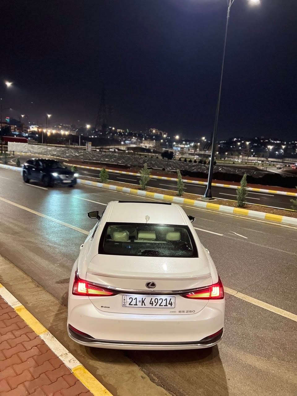 سلاوی خواتان لێبێت لێکزز 2024 بۆ فرۆشتن سەیارەکە ٤ بستۆنە مەکینەی کامریە حەجمی es250 سەیارەکە تا بلێی جوانە فول فول مواسەفاتە بەس داتاشۆ نیە  ٣٣ هەزار کیلۆمەتر ڕۆشتوە ؛ بەس  بۆنیدی گۆراوە  بە بیلاد بەس دەعامی پێشەوەی بۆیاخە سەیارەکە تا بلێی جوانەو مالی دۆستە  (سعری 285 معامەلە)ژمارە موبایل ***********.     *********** السليمانية, العراق
