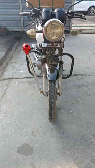 اسلام عليكم ورحمه الله وبركاته
دراجه ناريه للبيع هيوهه موديل 2017 السعر 600الف قابل للتفاوض الاتصال ***********
