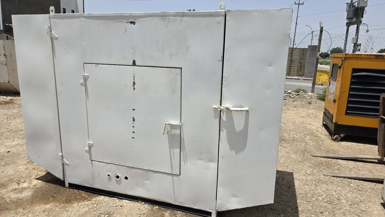 للبيع مولد 33 KVA (بيركنز أصلي) ⚡️

• ​نوع المحرك: بيركنز (Perkins).
• ​القدرة: 33 KVA.
• ​الحالة: نظيف جداً (كاتم للصوت).
• ​الموقع: الكوت.
• ​الفحص: شغال وبشرط الفحص.
• للاتصال ***********
