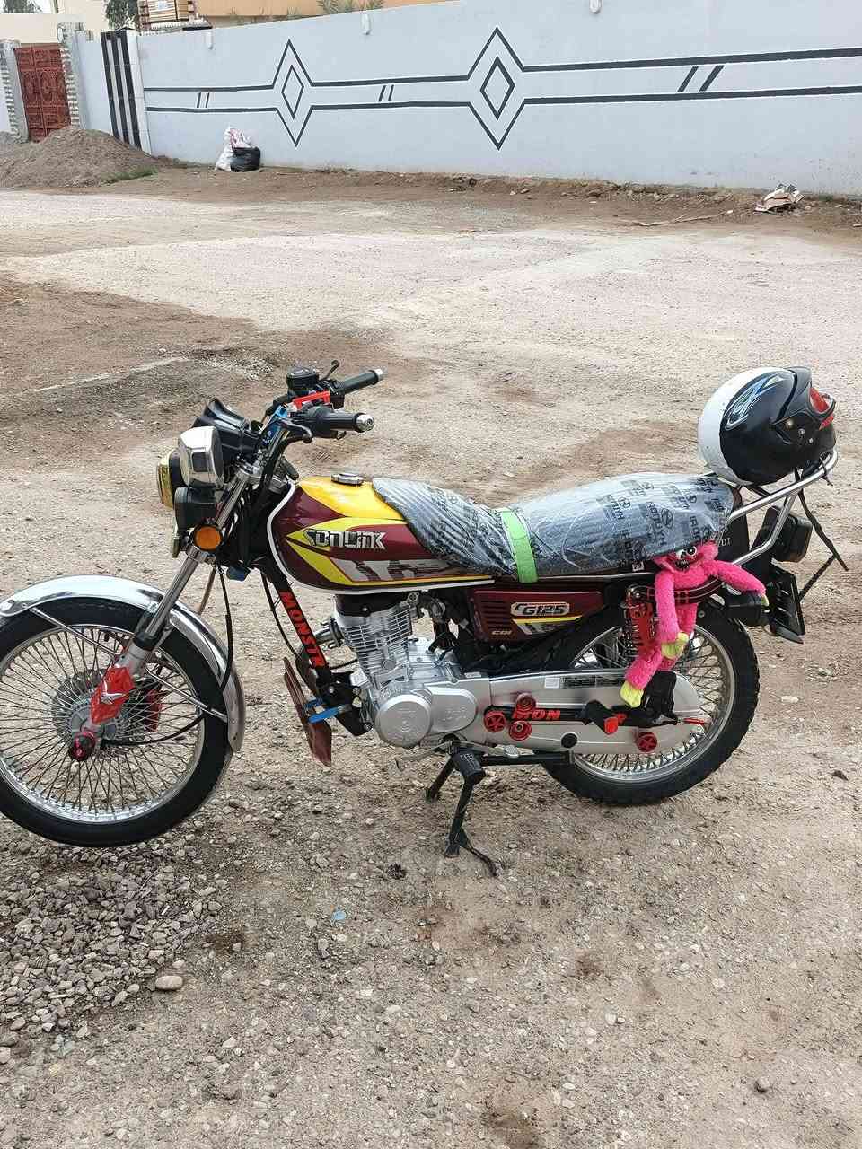 تايكر البيع دراجه فول ما ناقصها شي مديل 2023طالعه بل 2024شرط حله من ل2024والله صور ضالمتها مكاني ديالى سد حمرين ***********
