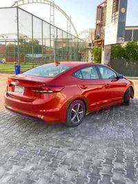 للبيع النترا 2018 وارد كندي حادثها مرفق بالصور السياره مواصفات شاشه كب...