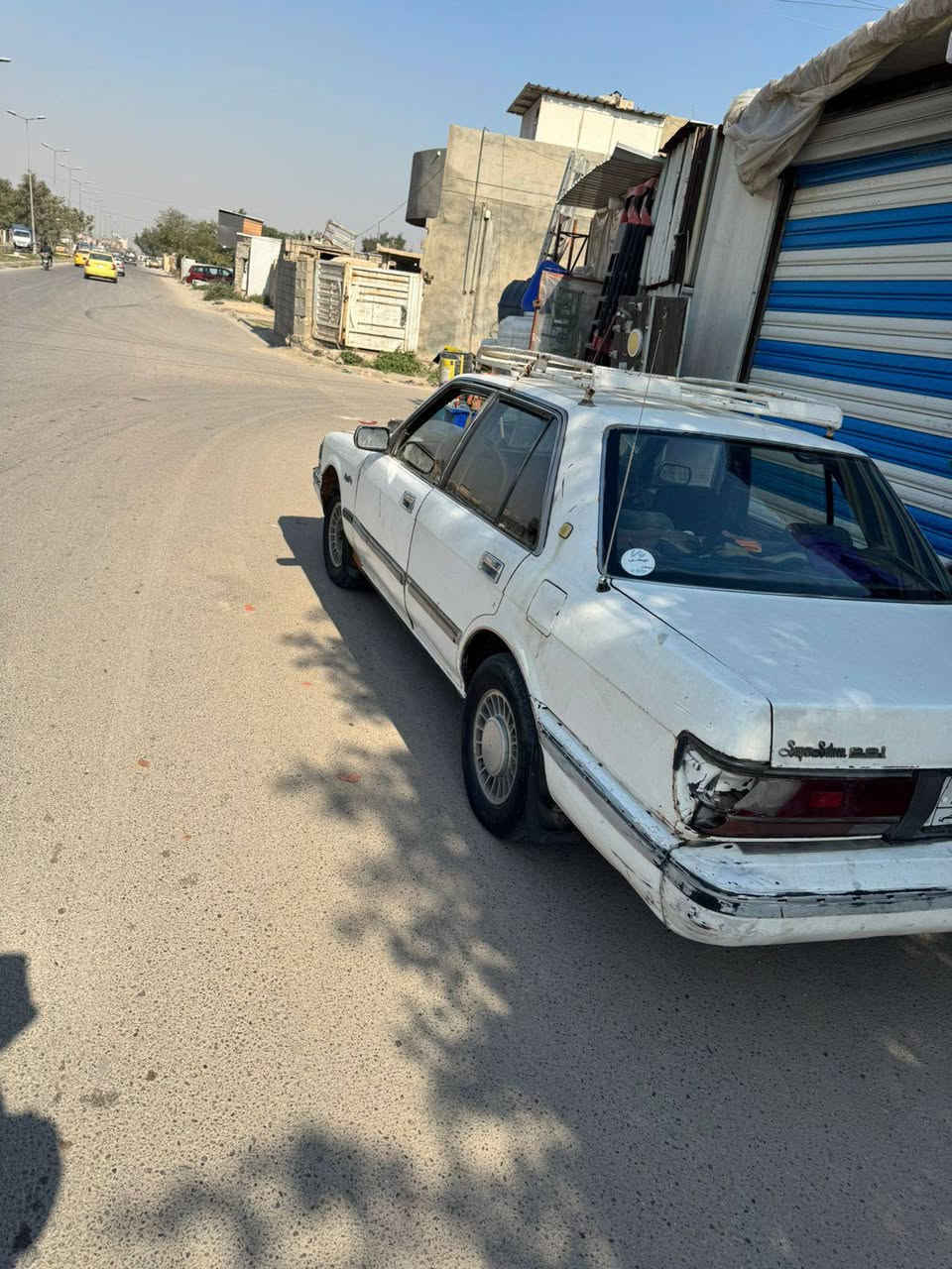 السلام عليكم سوبر سيدان ايسر بلادي للبيع العنوان بغداد الزعفرانيه معاها غراضت جاملغات عدد اثنين وبنيد ودعاميه امامي حاويه مازدات زوج وشاير امامي زوج مع الشباك بيبان صفحه اليمين الامامي والخلفي السعر 28 ورقه رقم الهاتف *********** رقم مشروع وطني سياره حاليا جاهزه محرك5M بلاد كير عادي
