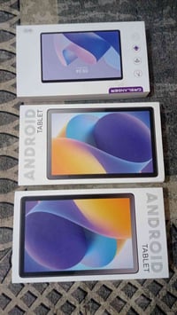 ايبادات جديده بالكارتون ذاكره 128 تاب 10 سعر الواحد 75 07811160686