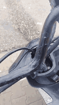 دراجه ماكس عدله للبيع غراضها كامله للبيع مفتوحه محرك 49شلعه ومعدل سعرها 350وبيها مجال وتدللون المكان نجف حي المكرمه الرقم ***********
