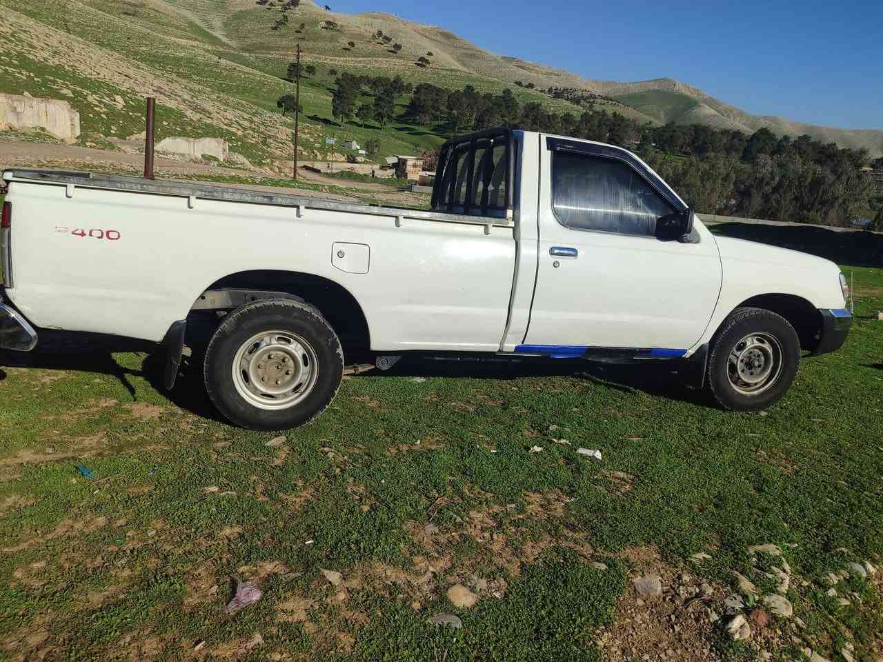 بەناویی خوای گەوڕە
نیسان تاک 2001تەبڕیدە گیروو مەکینەوو  ئەکسلی بەشەڕت سەیاڕەکە بۆنیدوو چەمە لۆخیکی ڕەشە   سەنە وی تا2028تازەیە دیناڕیک مەسڕەڤیی نیە بەشەڕتی ڤیتە ر  ماشااڵڵە زۆڕ لەڕەسمەکان جوانتڕە   بیکیشەوو بیمشکیلە  بوسعڕ *********** ئەدمینی دڵ
