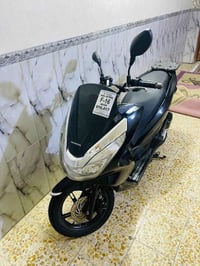 PCX جيل ثاني ياباني JF مكفوله من التاير للتاير شرط كفر ومكينه بلادي مك...