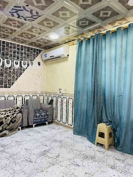 #للبيع 
مشتمل مساحته 100 متر مربع طابو ملك صرف 

الموقع // ديالى بعقوبة باب الدرب قرب مدرسه مريم 

المشتمل طابقين كامل 
بناء حديث 
الأول // استقبال ومطبخ وصاله وغرفة وصحيات 
الثاني // صاله وغرفتين وصحيات 

السعر $
للاستفسار الاتصال على الرقم 
او مراسلتنا عبر الواتساب 
***********

للنشر على البيج فقط مراسلتنا
#عقارات #اخبار #عقاراتي #بيع #قطعة #اكسبلور #ديالى #بيت
