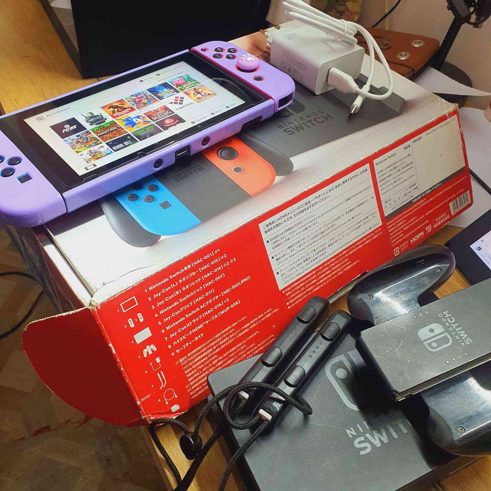 السلام عليكم، نينتيندو مهكر للبيع
مرحبا شباب متوفر حاليا نينتيندو سويتش العادي LCD مهكر قطعه اصلي نظامين معزولات online + offline 
التهكير يم صفاء بالبصره

الجهاز نضافه فول 100% خالي من اي مشكله او عيب
الجهاز شغال وبكفاءه ممتازه سليم وبالضمان اخو الجديد ، بطاريه ممتازه وتدوم ساعات طويله

محمل عليه أجمل الألعاب مثل /
ذا وتشر 3 ، فيفا 25 كامله جميع الفرق ، ماريو اوديسي ،  هولو نايت  ، كاربي ، وغيرهم •••••
وتقدر تحمل اي لعبه تعجبك مجانا على النضام  المهكر

ملحقات الجهاز مثل ما موضح بالصور وهم 
كفر جلاتيني  -  لاسقه للشاشه - دوك  اصلي للعرض ع البلازما - جويكون اصلي مختوم - سلايد جويكون جوستك - شاحن تجاري - رام 128 جيجا اصلي - كارتون والاغلفه

كامل وبسعر 245 الف فقط 
العنوان / بغداد - البياع - شرطه 
الرقم للتواصل/ ***********
 يوجد توصيل لجميع المناطق والمحافظات
