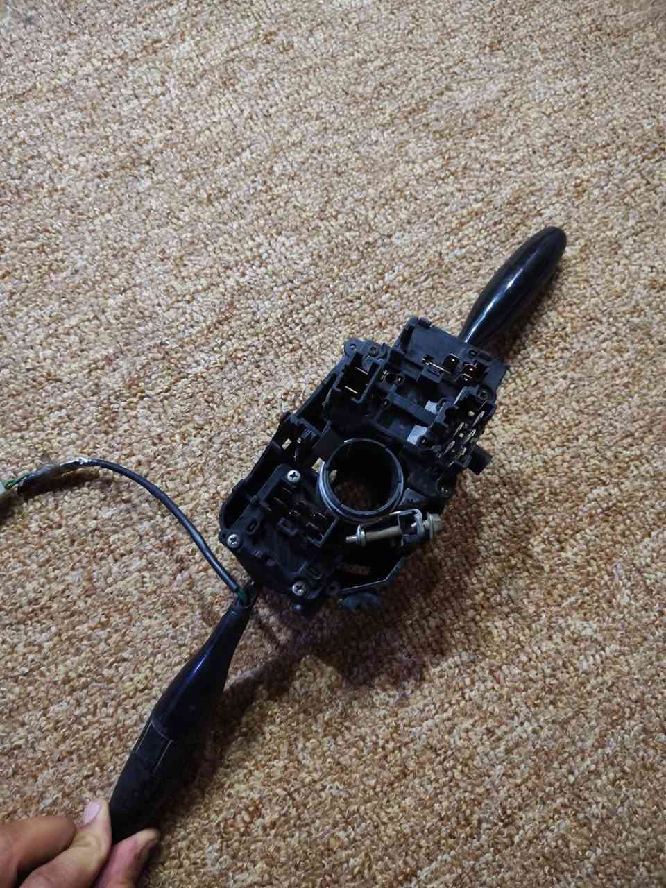 مشط اخوو الجديد لا يذب دهن ولاشي شرط الشد وتقتنع وتاخذه + دركه شوفت عينك + بداله اشاير نضيفه كلش وشغاله كلشي مابيه شرط ***********
