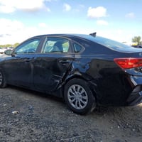 كيا فورتي موديل 2024 عداد المسافة 28 الف  ميل  هزه وفحص وترقيم جديد رق...