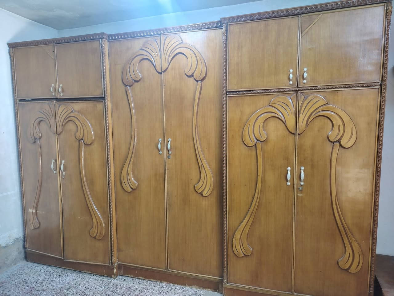غرفه صاج للبيع ب300 وبيه مجال العنوان الغزاليه *********** للاستفسار واتساب
