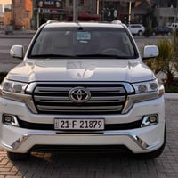 لاندكروزر GXR • ٢٠١٨ • ٥٣٠٠٠ كم