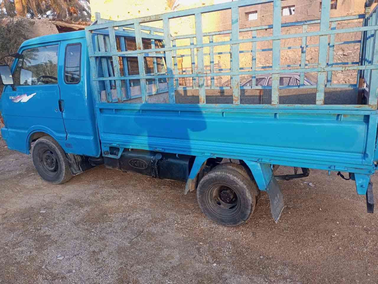 كيا بنگو موديل ١٩٩٦ جاهزه كير واكسل ومحرك مجفت جديد ومدوشمه جديد صدر نضيف كهرباء كلها فول سياره معمره كامل خياسات عده الدوسه مال الباب اليمنى والباب الخلفي مصبوغ ومبولشه بوليش كامل  رقمها انبار وبسمي وتحويل ثاني يوم ومحجرها وياها

السعر 50 وبي مجال بسيط 
***********
