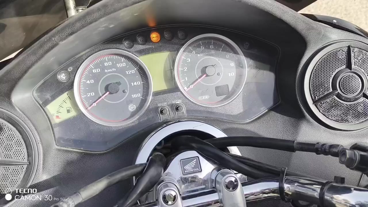 السلام عليكم شباب فورزا 010 S7 ABS
7نمر مكينه بلاد 
كلشي ع وضعه 
نظام بريك اي بي اس
والجناي يعرف S7
عنوان كمب ساره قرب الجسر
السعر خاص 
او الاتصال 
***********
***********
