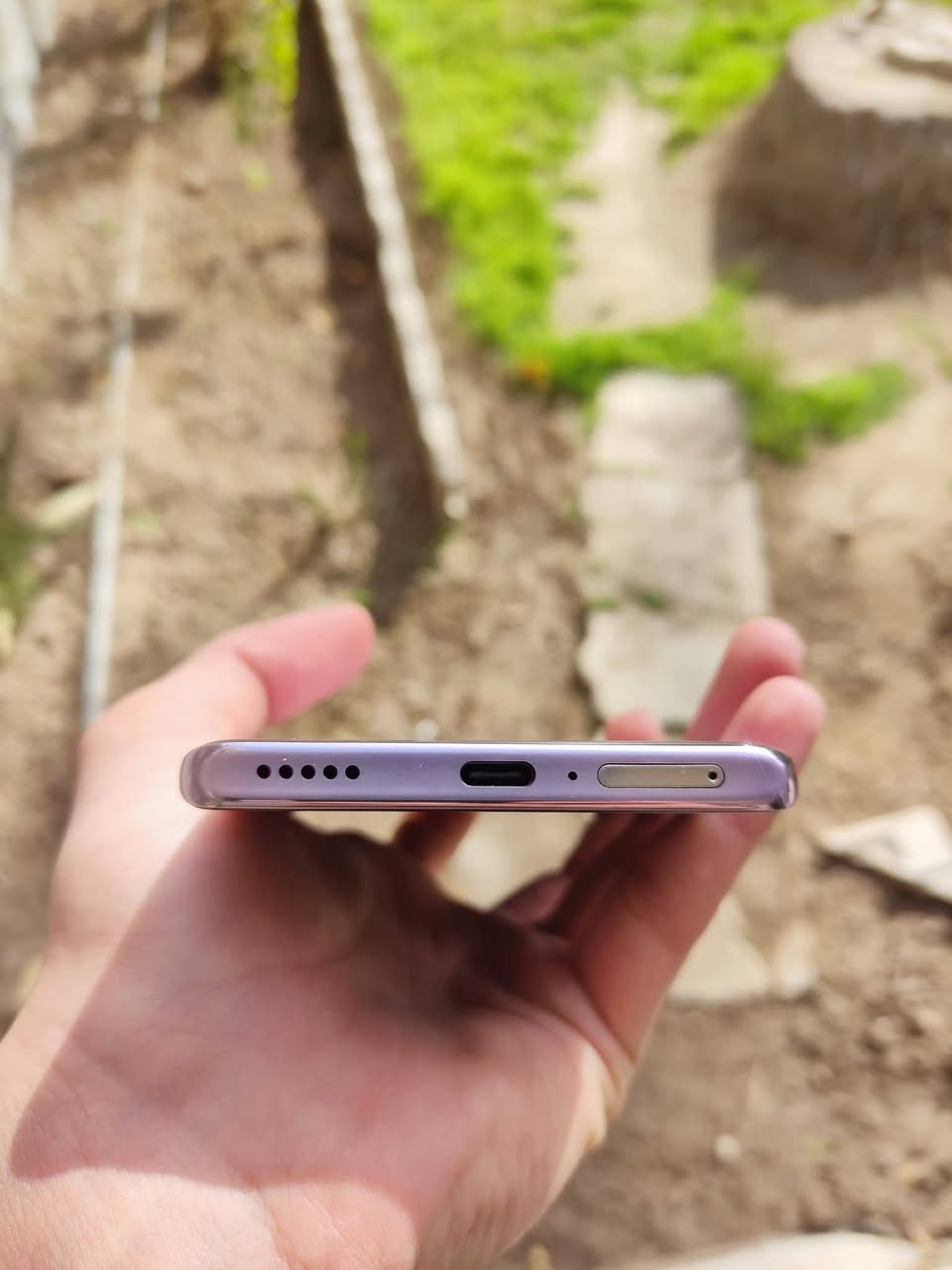 السلام عليكم موبايل هونر اكس 9 سي موبايل نظيف بدون شاحنه السعر 250 وبي مجال للشراي رقم واتساب فقط***********.
