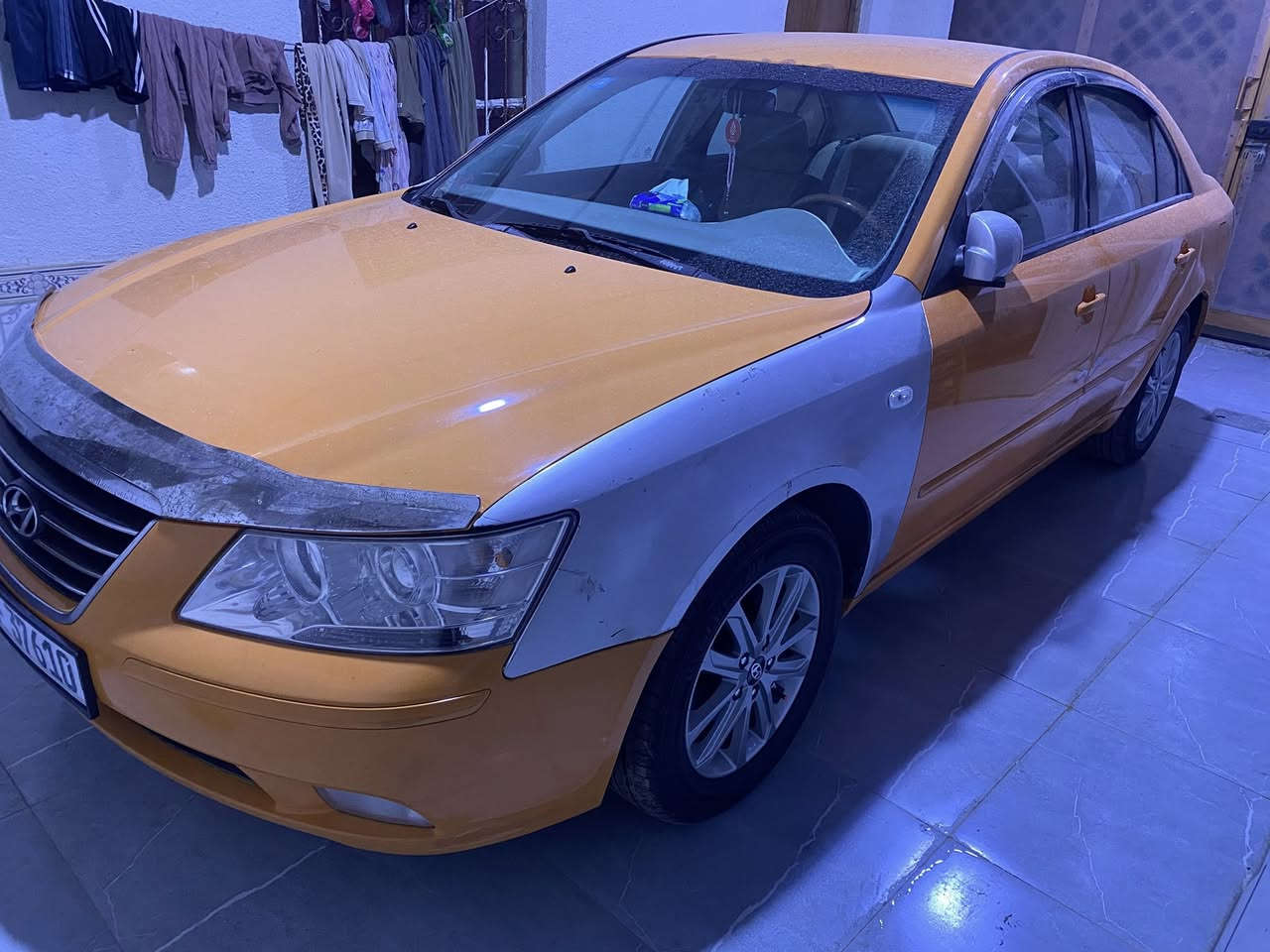 سلام عليكم سوناتا مديل 11سياره جاهزه من كلشي شاشه كامره تحكم كامل تخم تاير جديد سياره مانقصها شي جاهزه تبريد شغال مكينه وكير جددرقم بصره بسمي سياره خصوصي مو تكسي تحتاج بس صبق بابين وجاملقات ثنين مكاني بصره كرمت علي (رقم ***********
