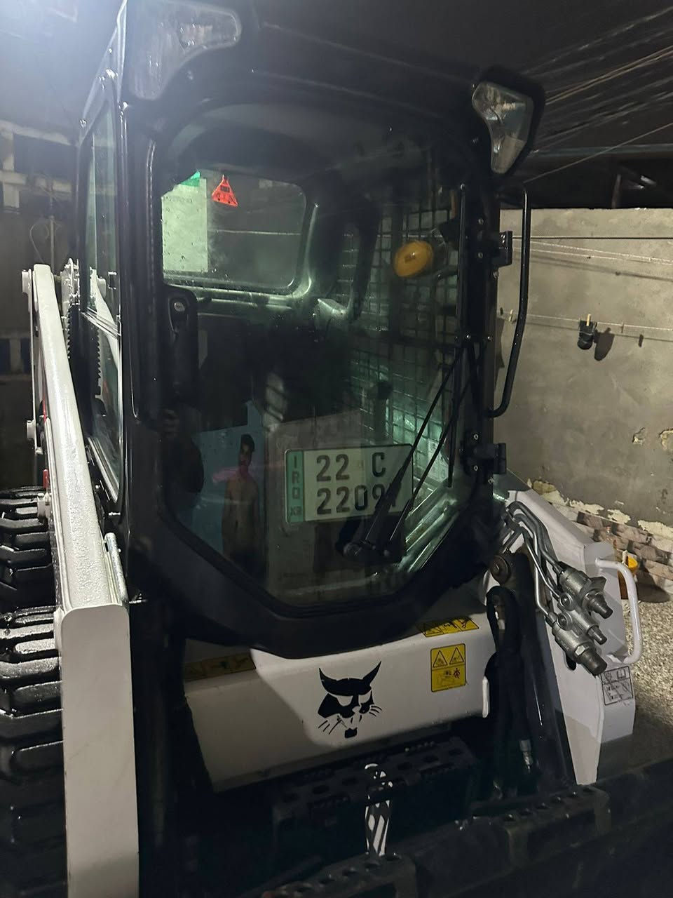 سلام وعليكوم بوب كات لبيع موديل  2024 رقم اربيل مشتغول 160تبريد ساعه***********
