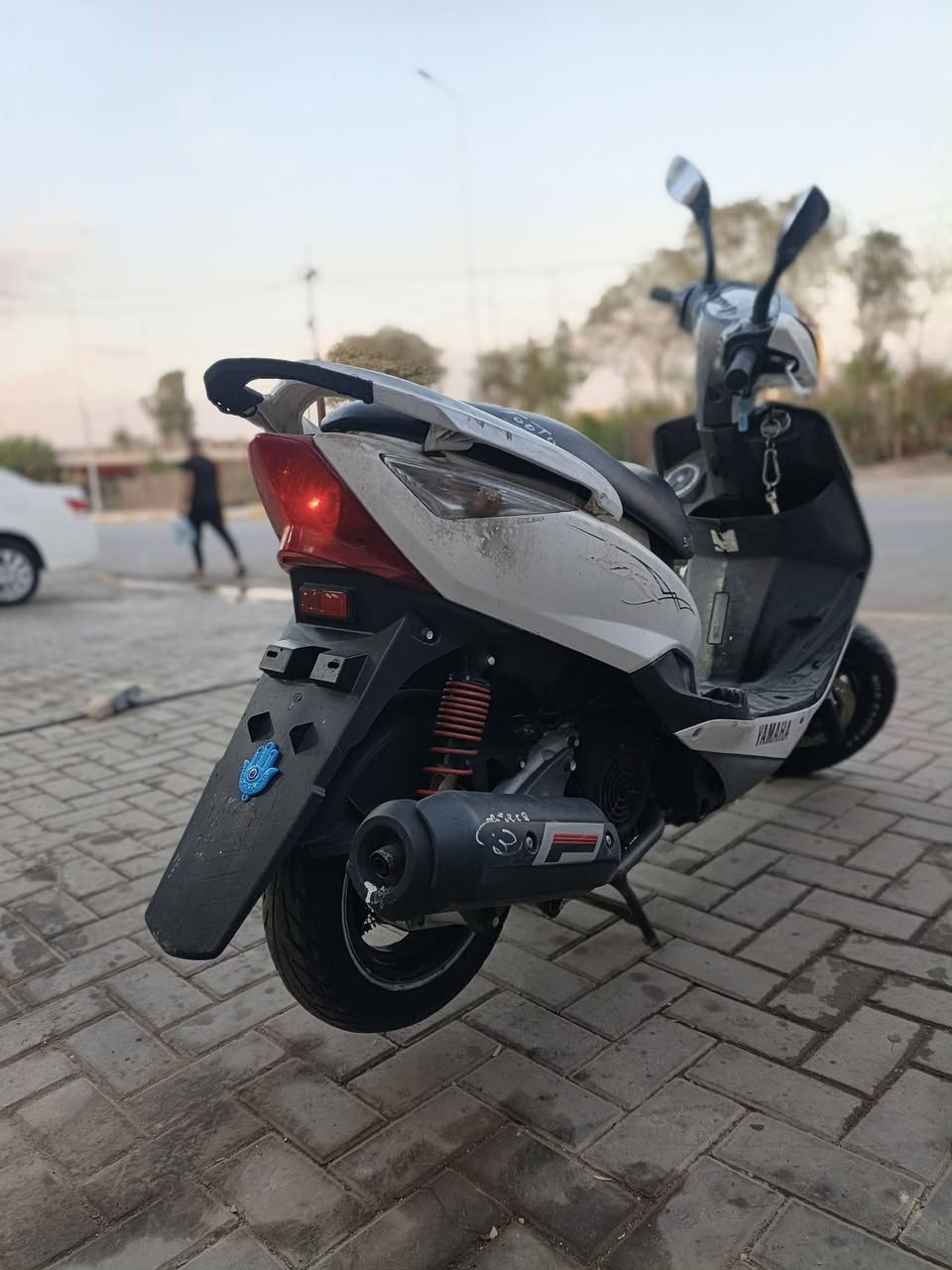 سلام عليكم
ثعلب 🦊 
للبيع دراجه رمبه خير من لله صار 2شهرين من نازله من رمبه 
دراجه شلعه ومعدل خير من لله 🩸
دراجه كفاله عامه 🤐
لايت زنون ثلجي🥶
اشاير لد برتقال🍊
قفل ستيرن شغال🫱
سلف هندر كلشي شغال 🫆
دايرات مال رمبه♠️
سعر 750 وبيه مجال 🫥
عنوان بغداد رقمي ***********
نقص بس كفر امامي فقط 🤍
