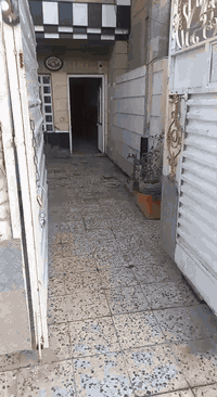 بيت مساحه 100 متر متكون من صاله كبيره مطبخ كبير غرفه كبيره ترك حاش ايج...