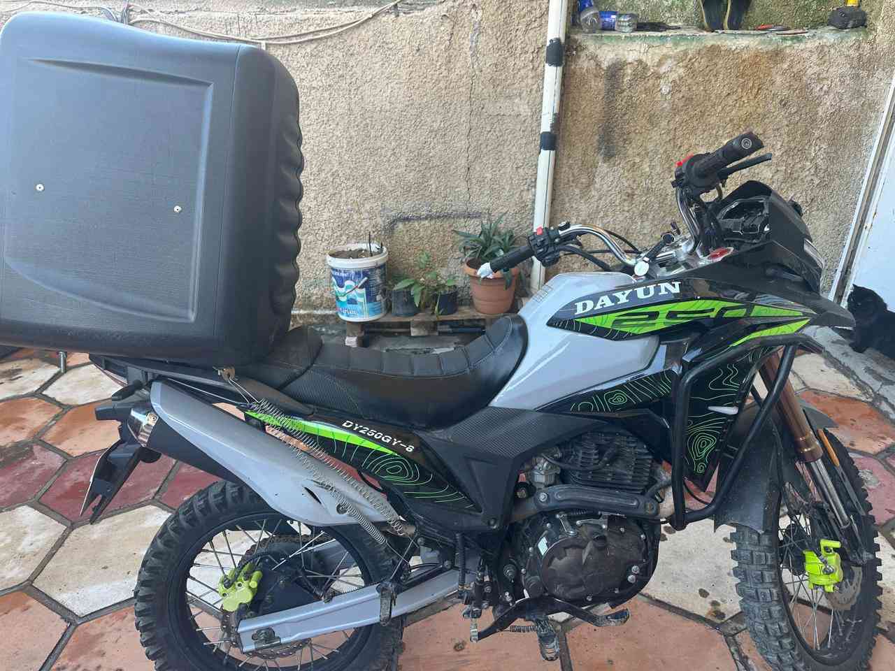 دراجه دايون دفنجر
محرك250CC

موديل2025

كير6نمر

رقم اربيل دراجه بسمي تحويل ثاني يوم 

دراجه ضررها  ونقصها شاشه الاكترونيه بس

كلشي بيها تمام 

لكطه ومستعجلين عله بيعتها 

سعرها 2750000 وبيها شويه مجال لطبين 

            مليونين وسبعميه وخمسين


**إذا كنت صاحب هذا الإعلان وتريد حذفه لأي سبب، رجاءا أرسل رسالة إلى الدعم الفني**