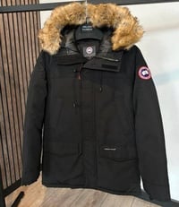 #قطعة مميزة قياس xl اصلية ماركة كندا كوس وزن 85.90 لون اسود للحجز والا...