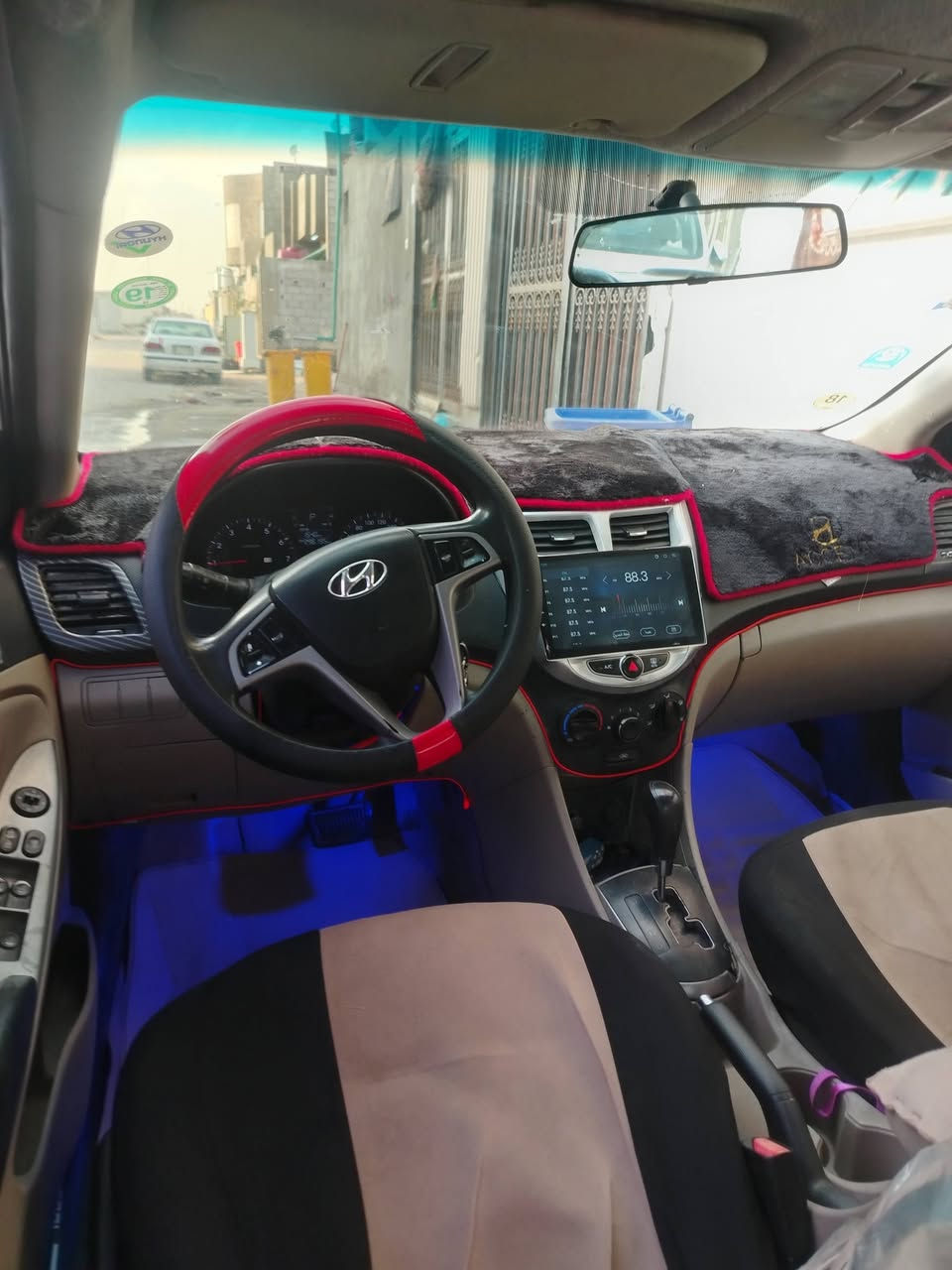 سلام عليكم اكسنت مديل 2016 رقم بصره نكليزي 
وراد خليجي محرك  1600 
سياره فول موصفات فتح تحكم ستيرين شاشه كامره
سياره بيهه طخه بل بك لايت صفحت اليمنيه
وبيهه صبق مكانات مكفوله ضربه القويه وتبديل
مكينه كير وحداديه تخم تأير خير من الله
سعر 83 $وبيهه مجال
مكان بصره حي بغداد
رقم الهاتف ***********
شراي يتصل ما متواجت عل انت
