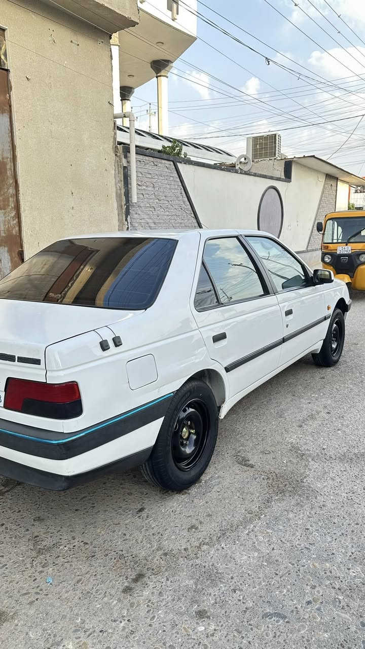 سلام عليكم بيجو 405 مديل 2012 رقم بغداد الجديد بأسمي تحويل ثاني يوم ماشيه 155 سياره كلش جديده جاهزه مكينه كير تبريد حداده تخم تاير  بيهه صبغ بلداير الخلفي والداير الثاني بي دحجه وضال السعر 45 وبيهه مجال للشراي
مكاني بصرة
***********
